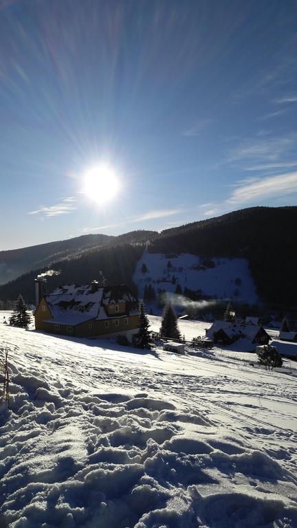Penzion Lesni Pramen Pec pod Snezkou Exterior photo